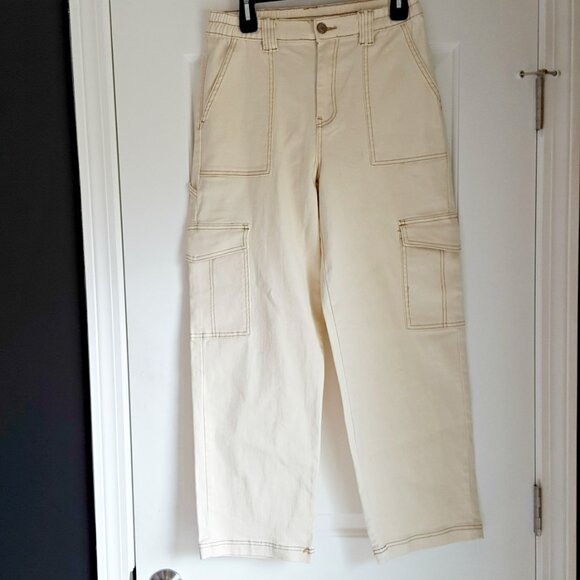 NWOT! MADDEN NYC Cream CARGO PANTS SZ M - Picture 3 of 5